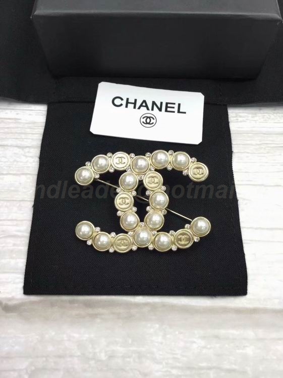 Chanel Brooch 62